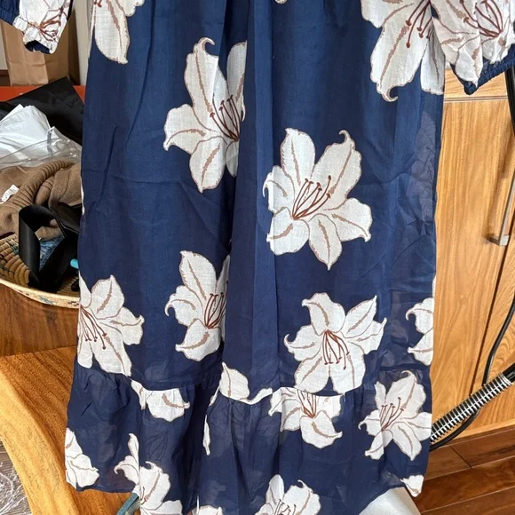 Umgee Floral Blue and White Dress - Picture 3 of 4